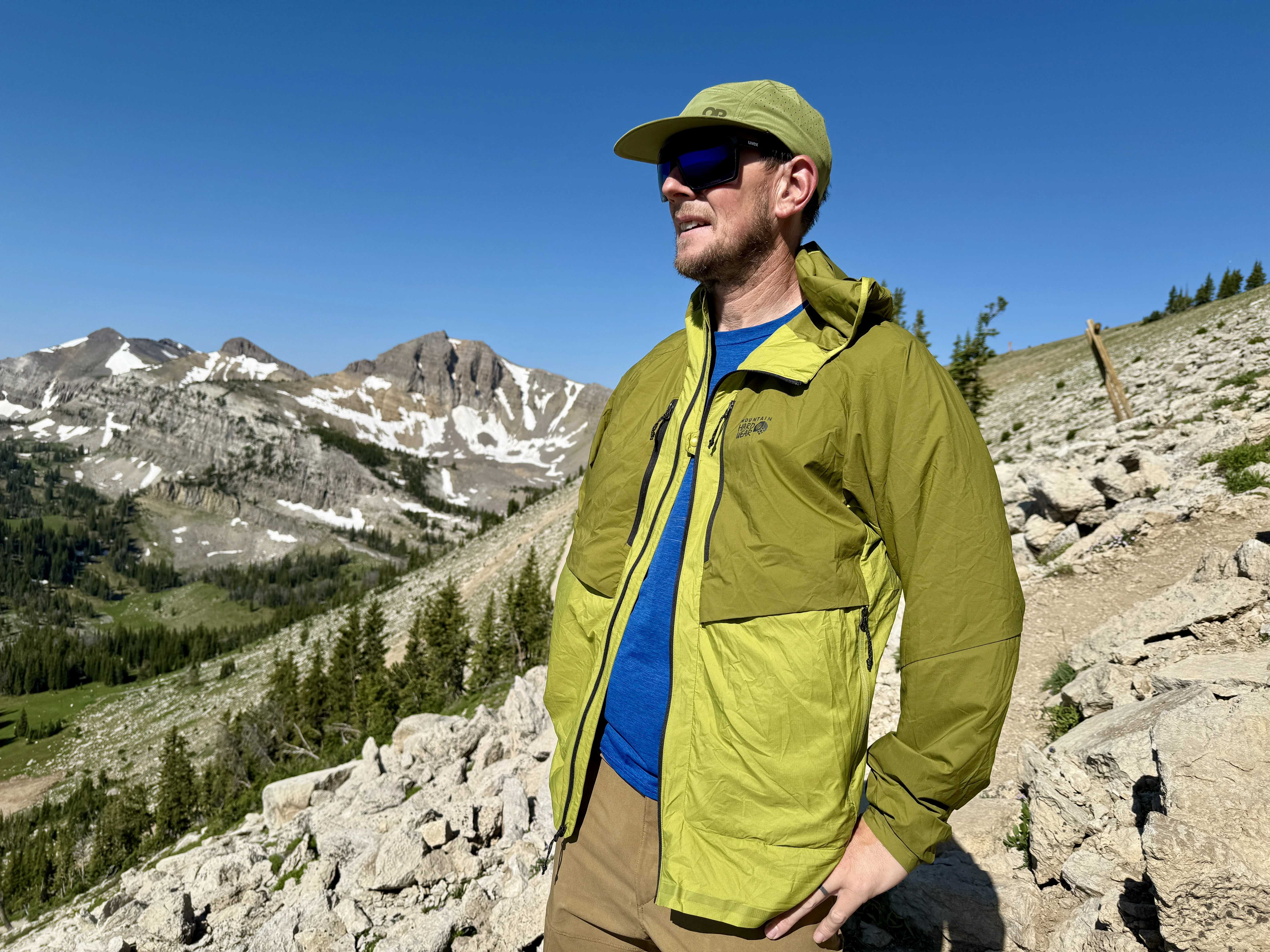 Mountain Hardwear Kor Airshell Hybrid best windbreakers