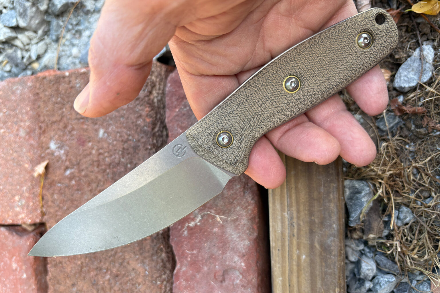 Jack of Trades, King of Blades: TJ Schwarz Confidente Fixed Blade Review Jack of Trades, King of Blades: TJ Schwarz Confidente Fixed Blade Review