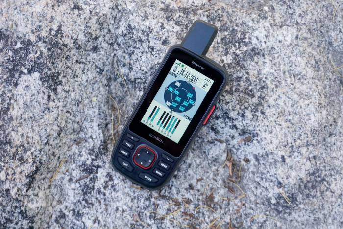 Garmin GPSMAP 66i Satellite Reception