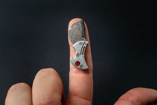 This Tiny Knife Raised 0,000 in Under a Week This Tiny Knife Raised 0,000 in Under a Week