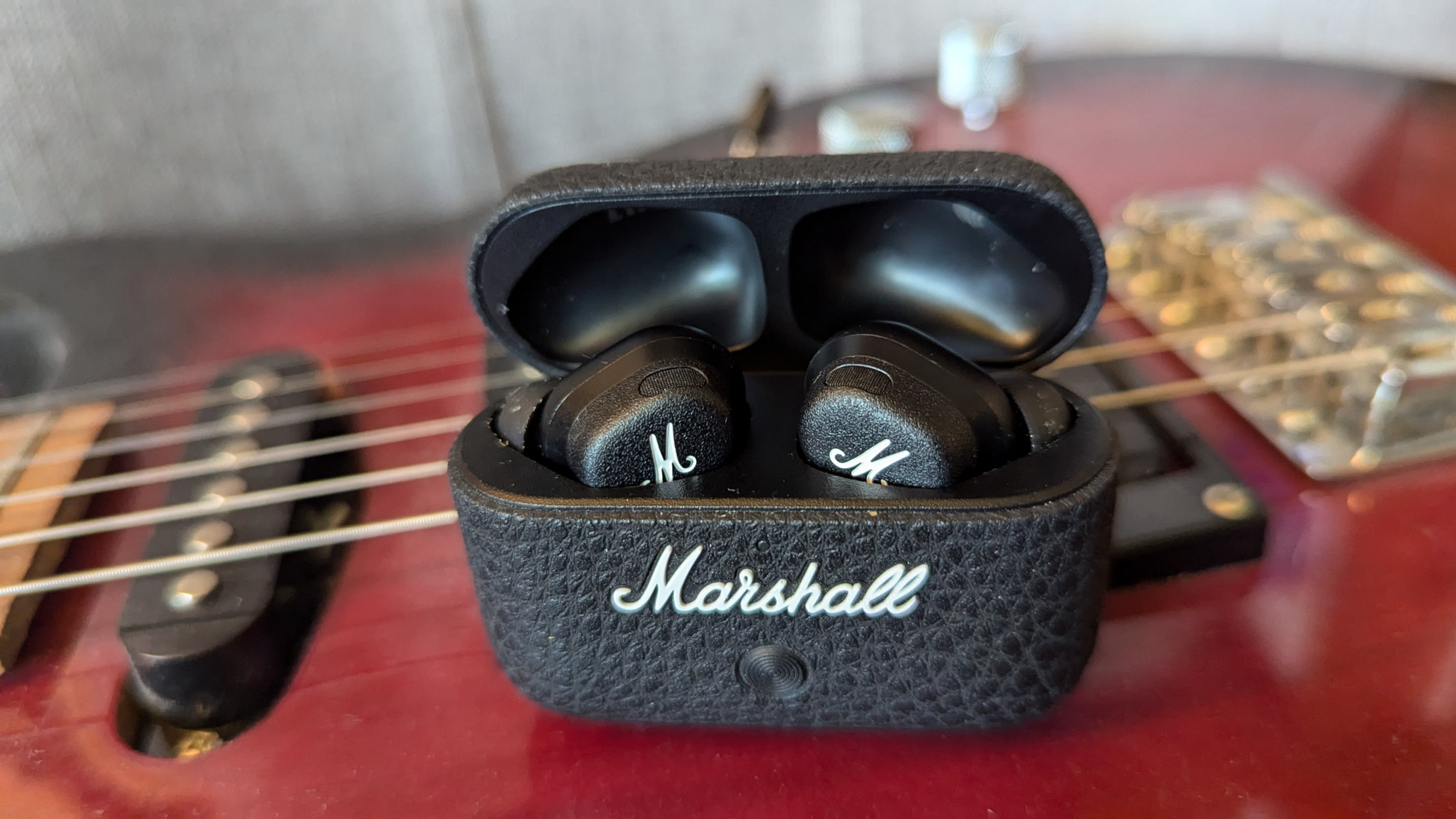 Gear Junkie - Best Wireless Earbuds - Marshall’s Motif II earbuds