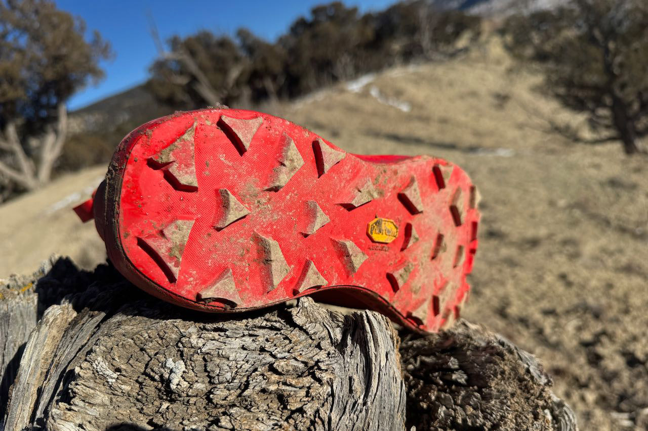 Norvan 4 Nivalis outsole with deep lugs