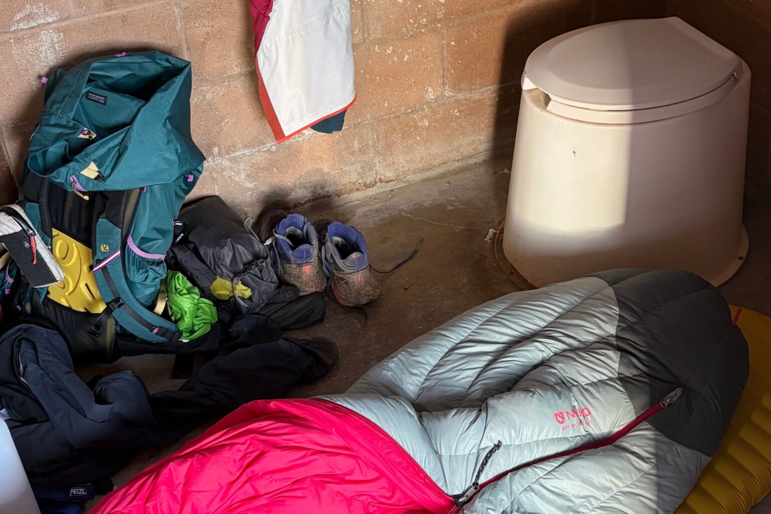 Sleeping in a Pit Toilet Taught Me an Important Lesson About Backpacking Sleeping in a Pit Toilet Taught Me an Important Lesson About Backpacking