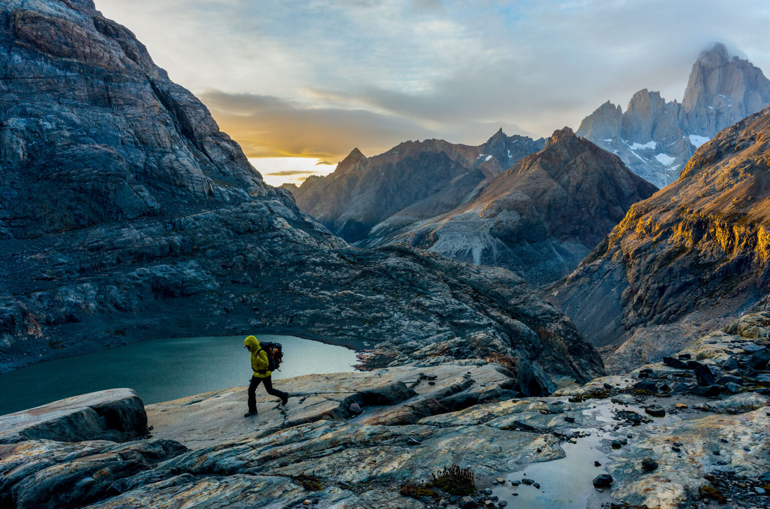 Sweet Spring Deals From Patagonia, Garmin, Altra, and More