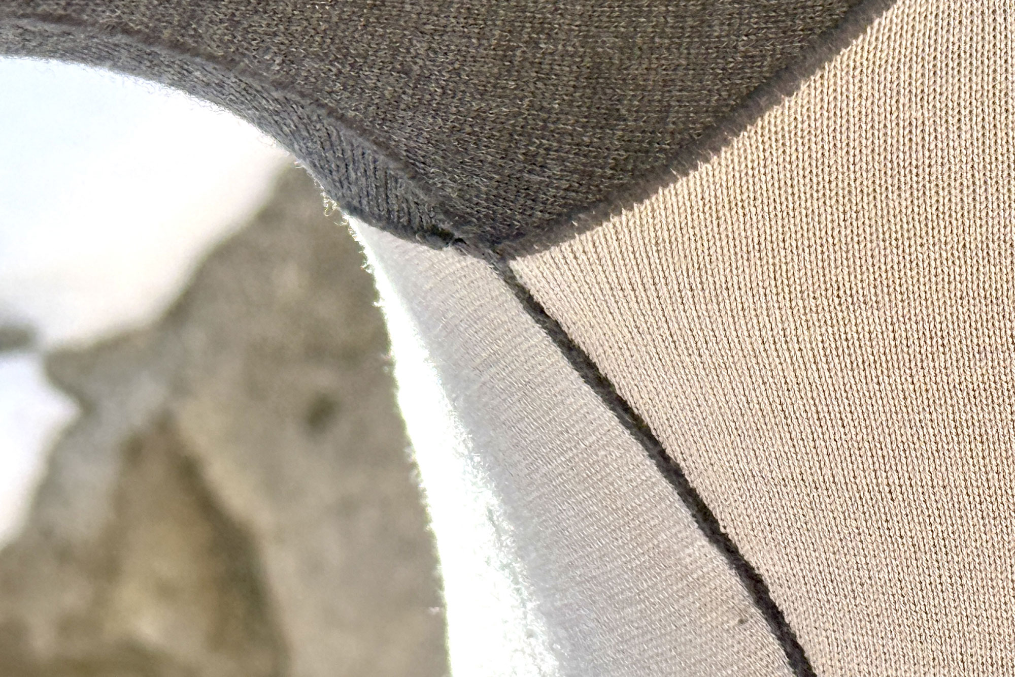 seams on Ridge Merino Inversion Heavyweight Crew Base Layer Shirt