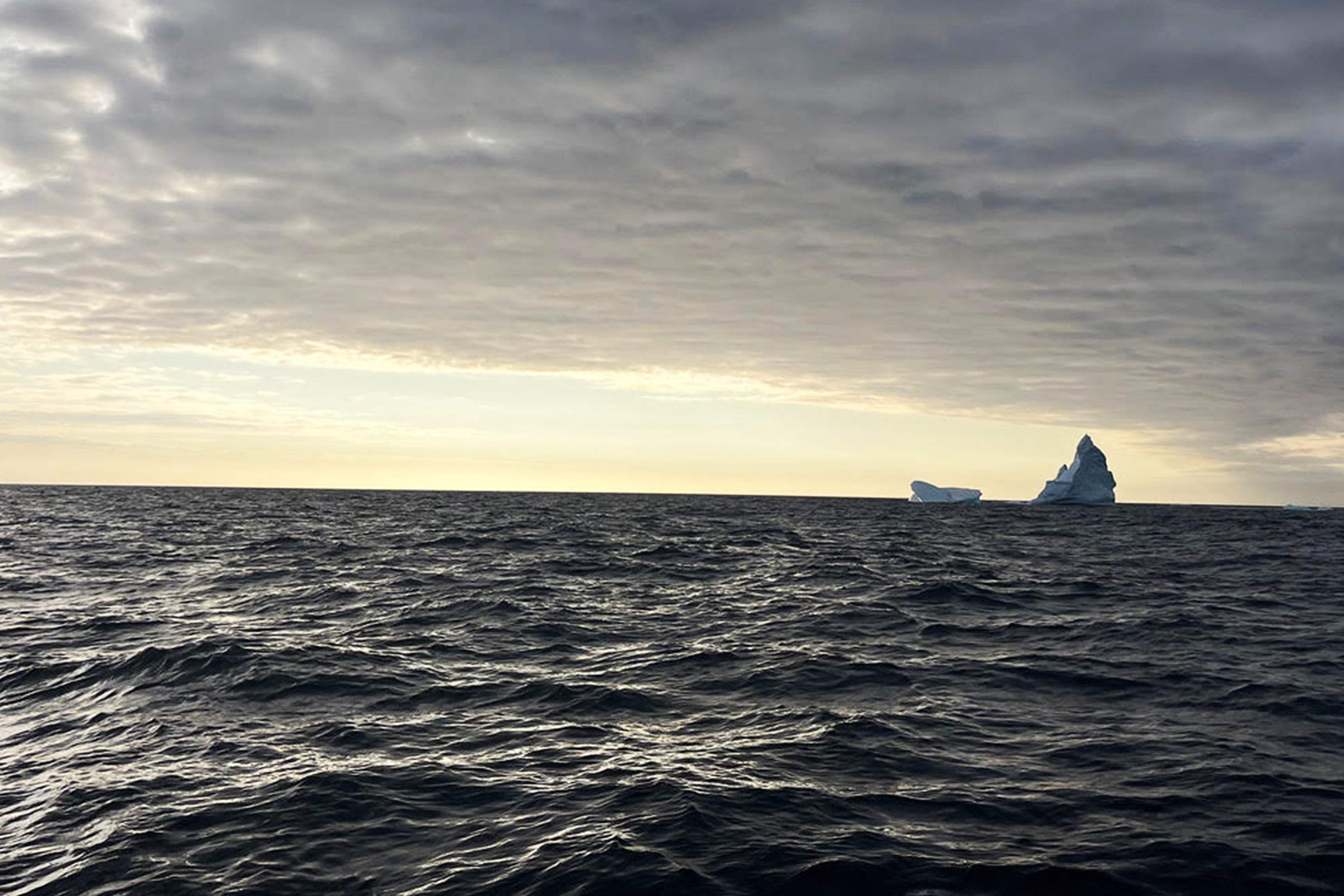 Lonnie Dupre and Pascale Marceau sail to greenland
