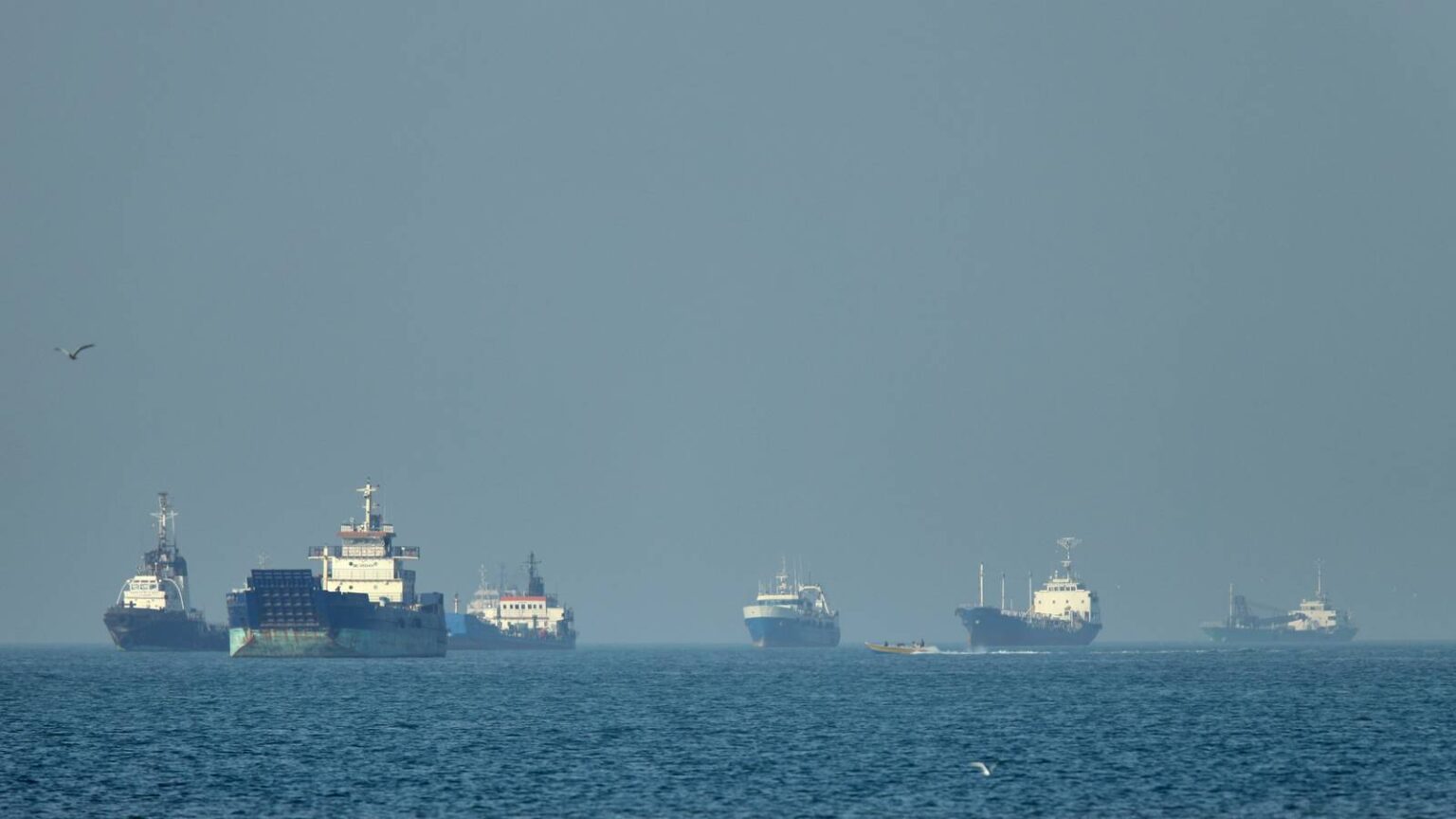 US Says It Fires on and Disables 2 Iranian Tankers Trying to Evade Blockade