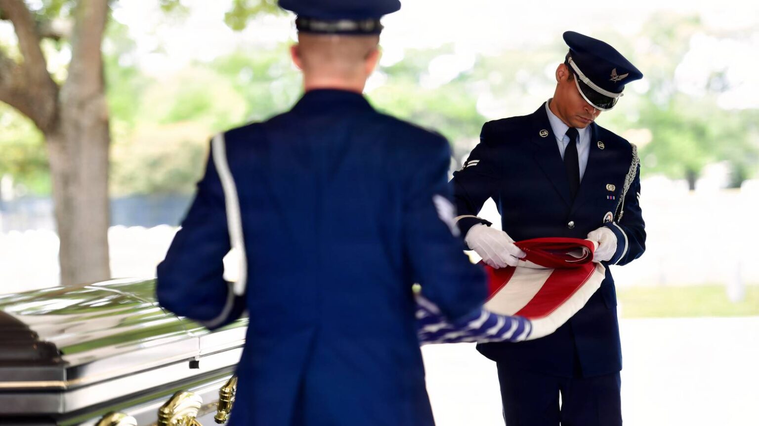 Here Is What the VA Will Provide for a Veteran’s Burial