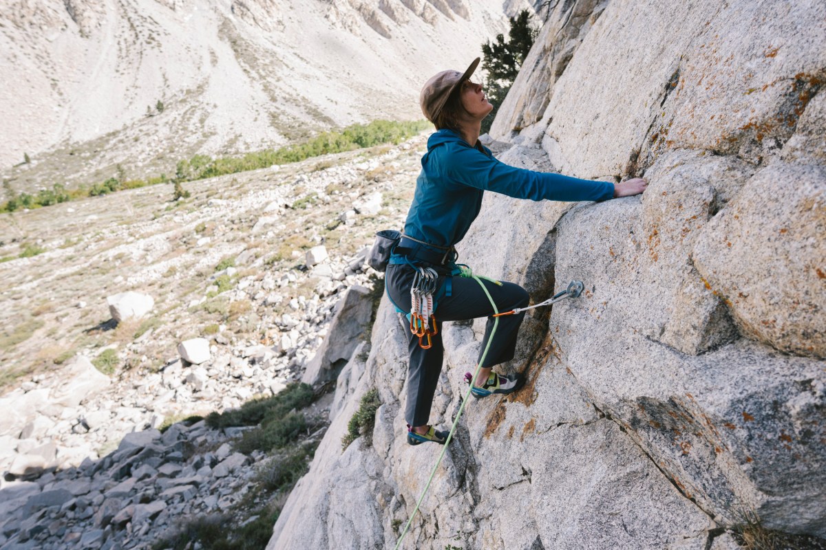 Testing the Petzl Corax; (photo/Miya Tsudome)