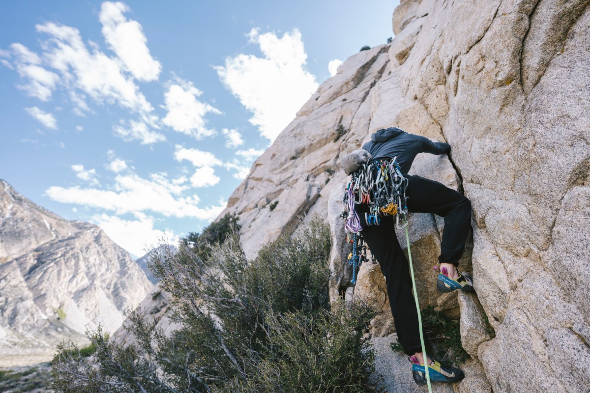 Testing Mammut Ophir Harness; (photo/Miya Tsudome)