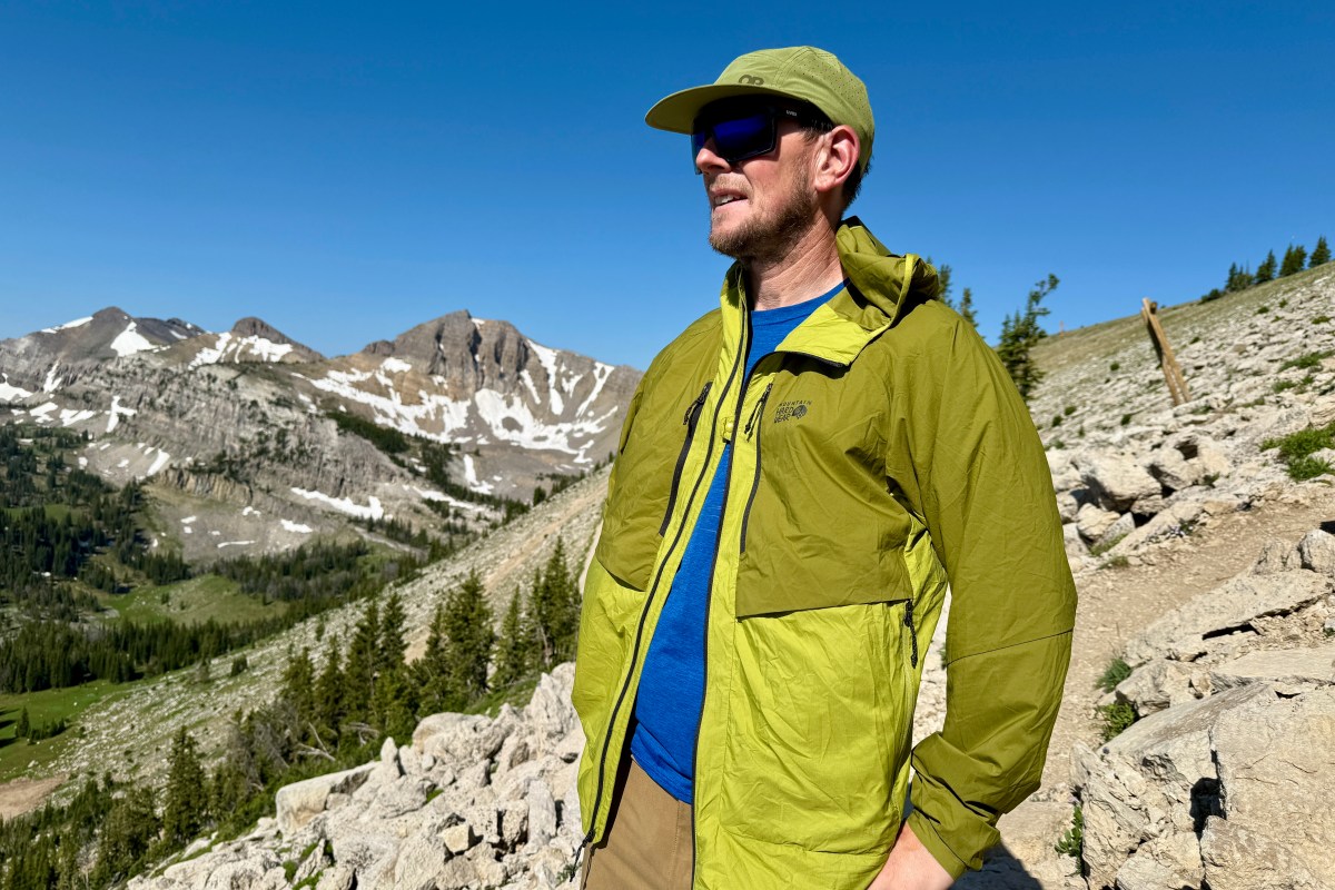 Mountain Hardwear Kor Airshell Hybrid best windbreakers