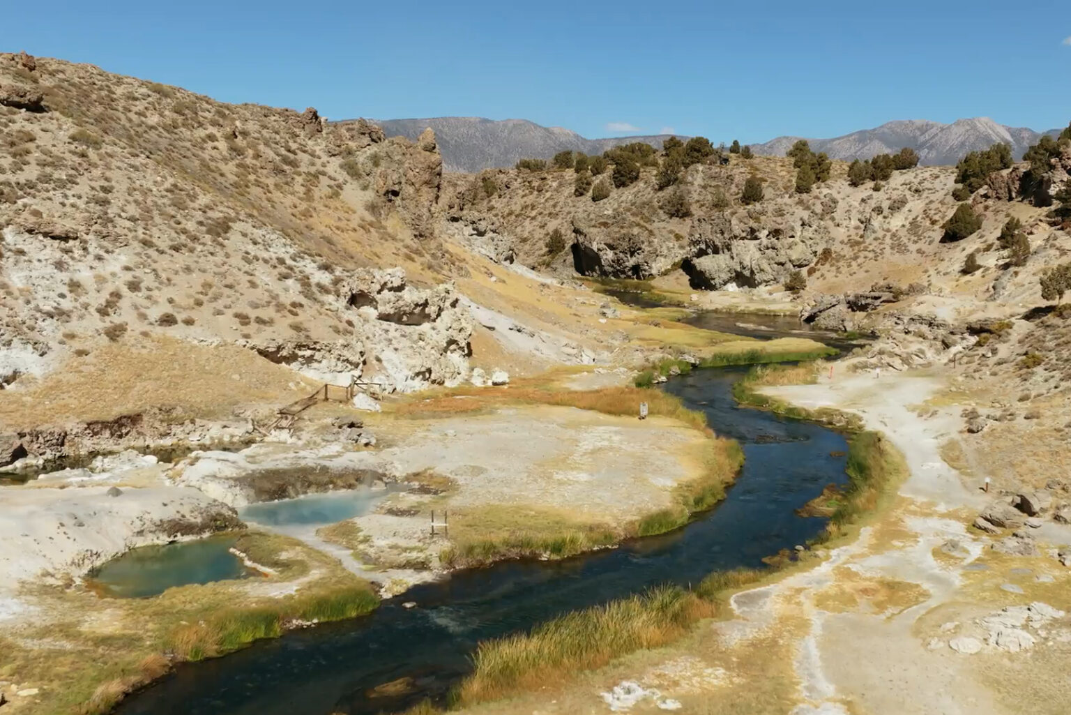 See the Appeal of Mammoth Lakes Through These 4 Geological Sites See the Appeal of Mammoth Lakes Through These 4 Geological Sites