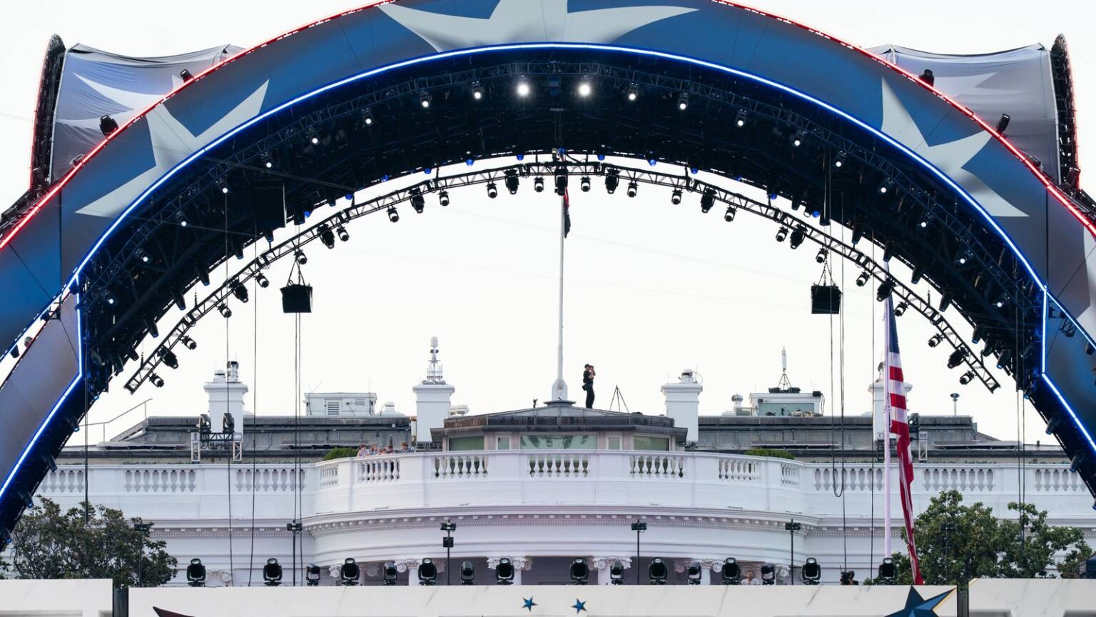 FBI Disrupts a Planned Attack on the White House UFC Cage-Fighting Show, Court Papers Say FBI Disrupts a Planned Attack on the White House UFC Cage-Fighting Show, Court Papers Say