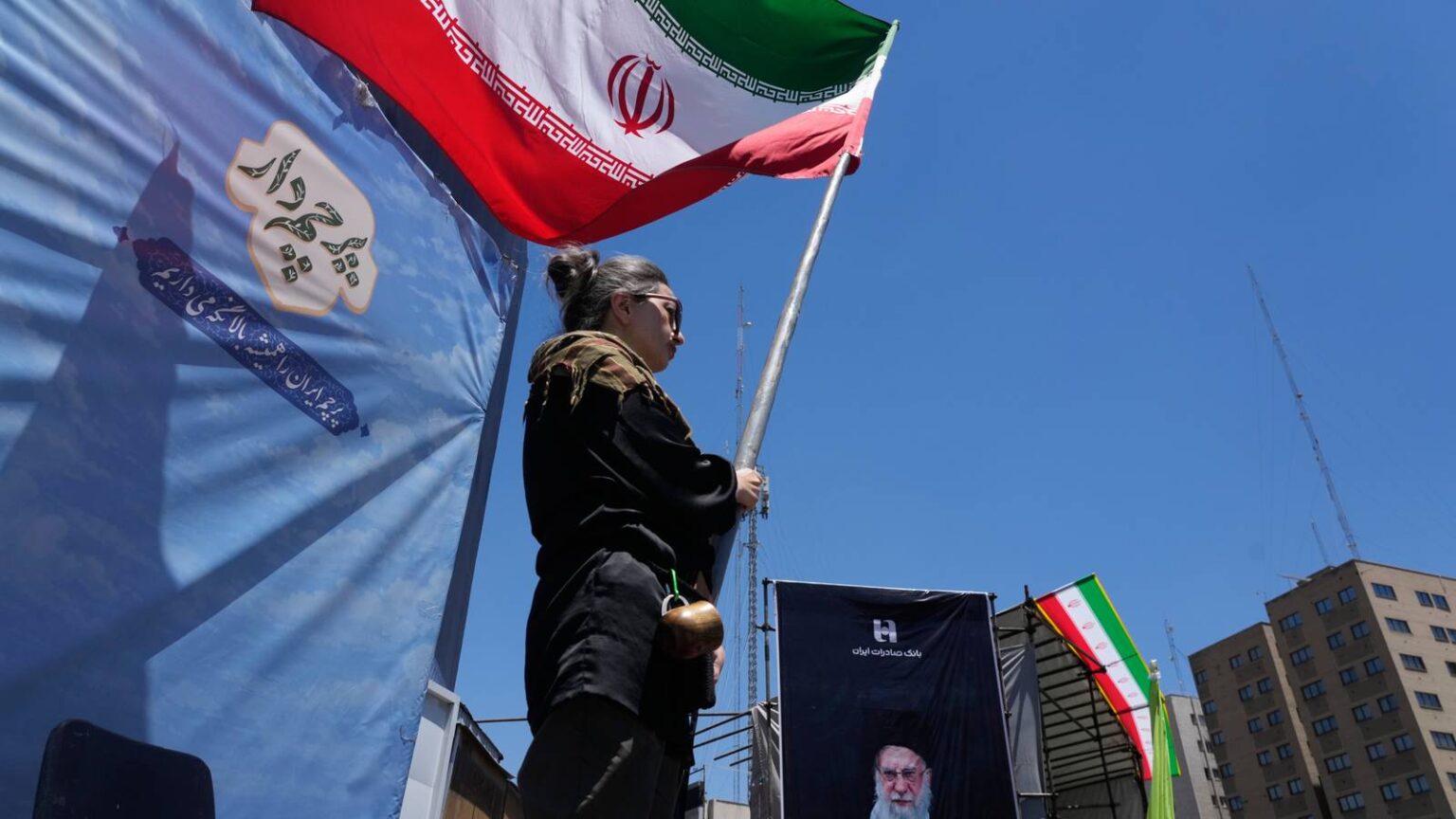Senior US Officials Dictate Memorandum With Iran to Journalists