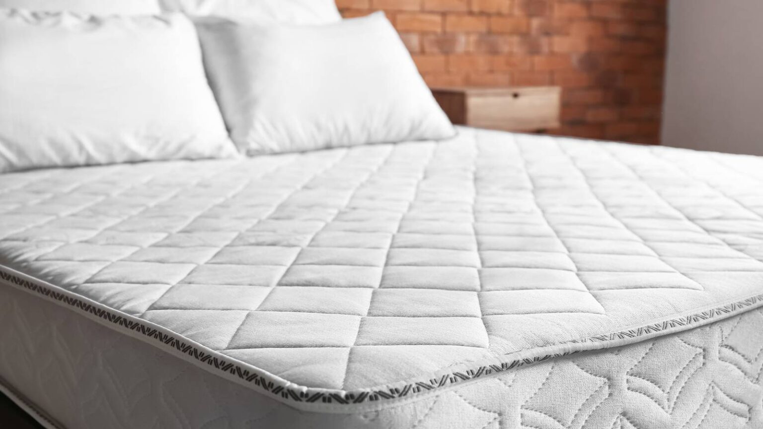 15 Companies that Offer Sweet Military Discounts on Mattresses