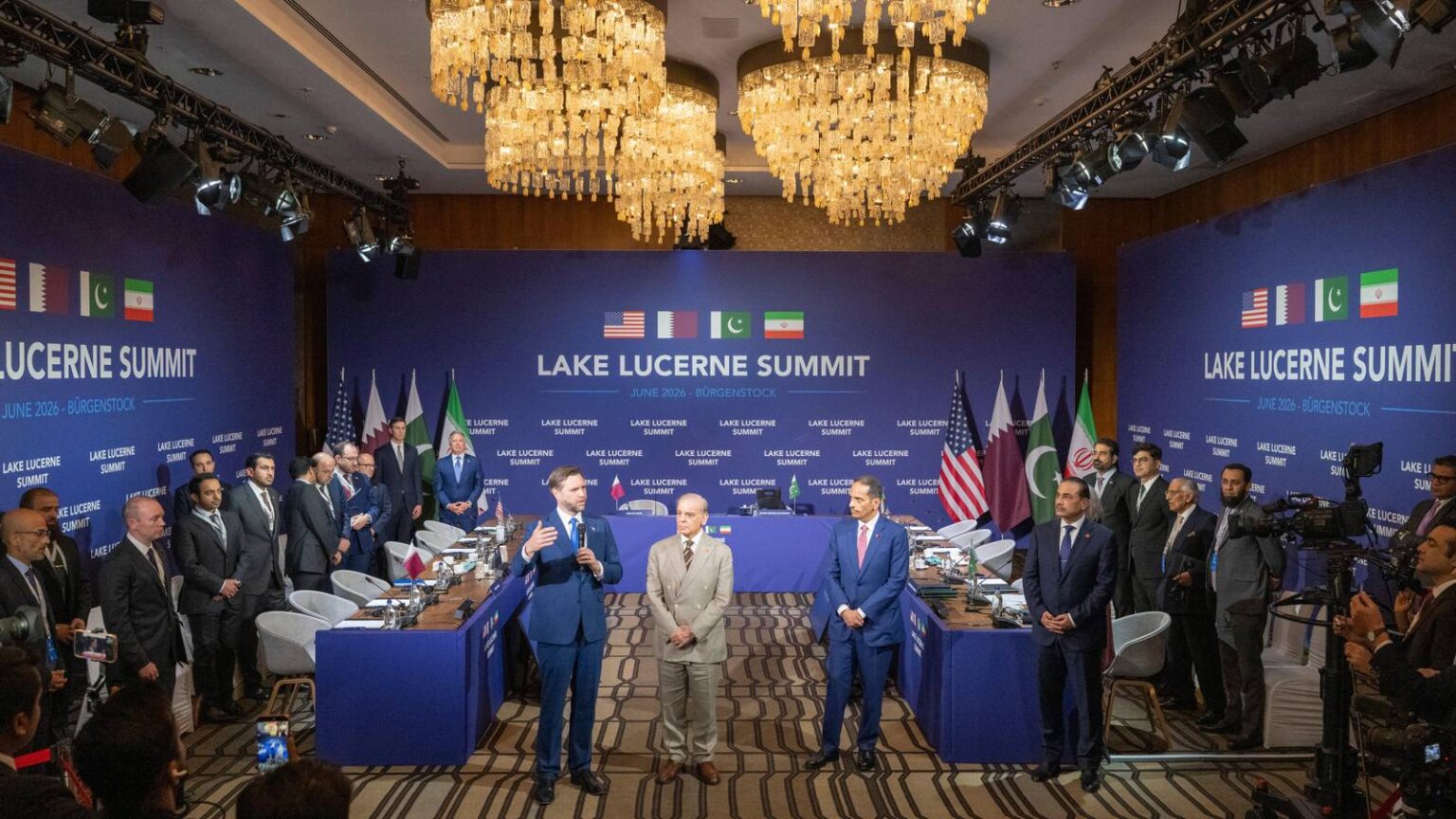 US and Iran Wrap Second Day of Talks After Rough Start