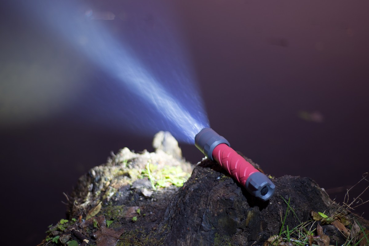 Coast flashlight vs headlamp