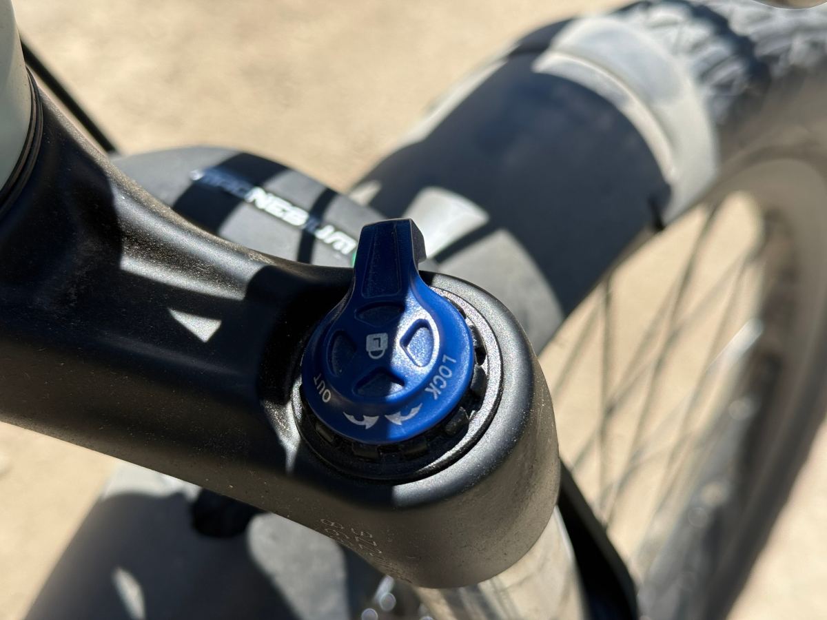 Closeup of suspension lock out on Buzz Cerana