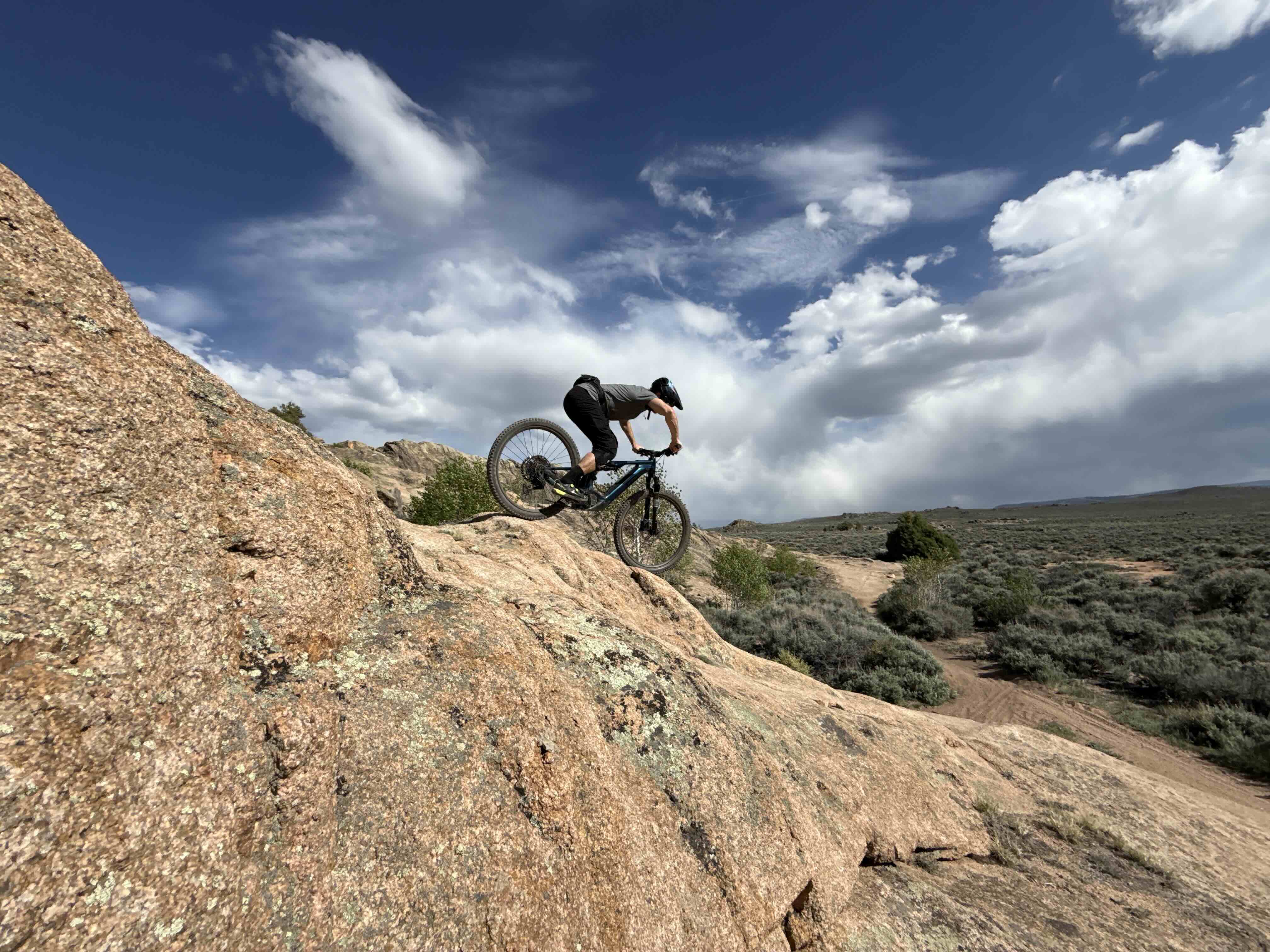 Aventon Current ADV E-MTB on steep rock