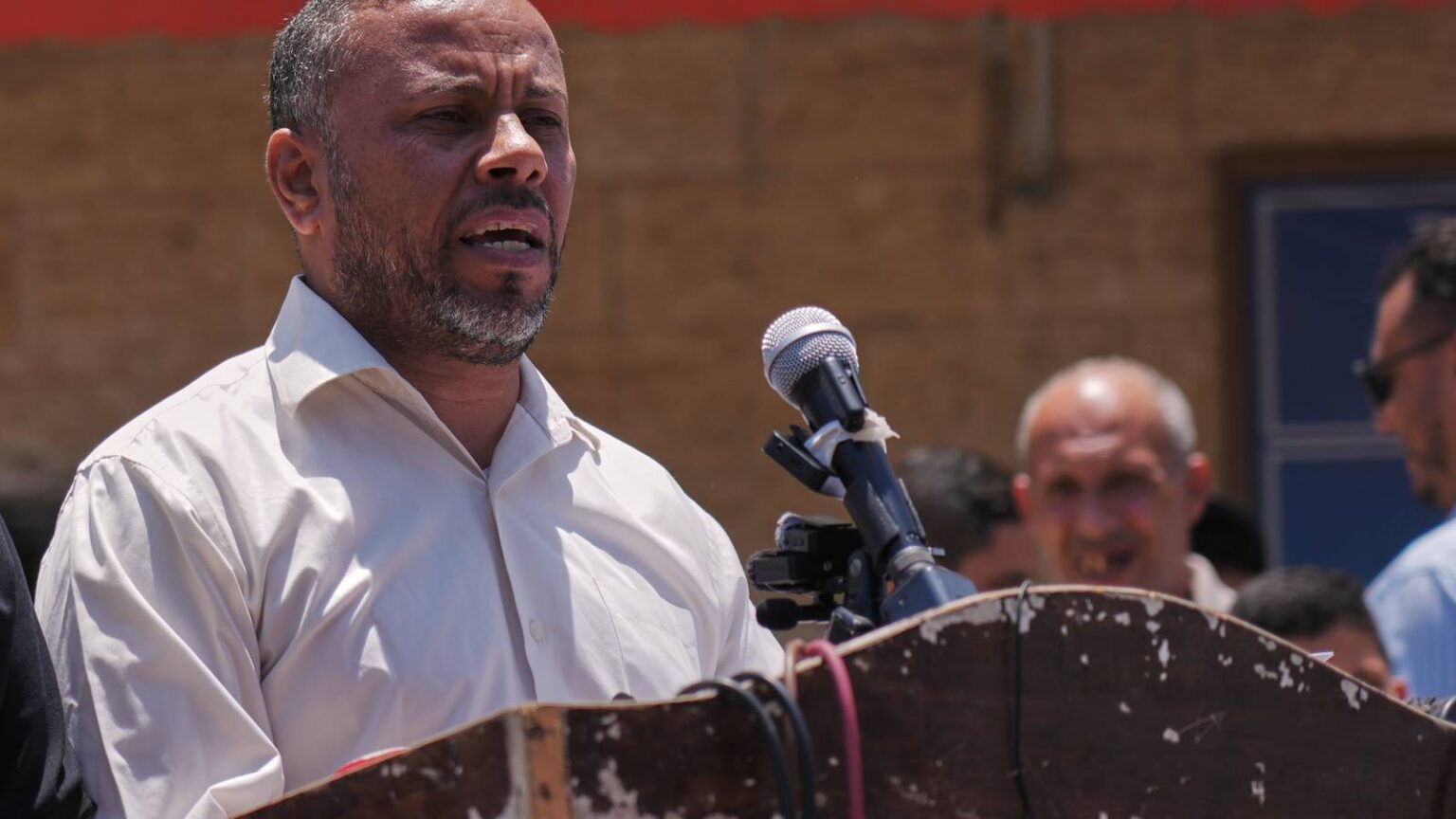 Hamas Dissolves Its Government in Gaza to Transfer Power to a UN-Backed Committee