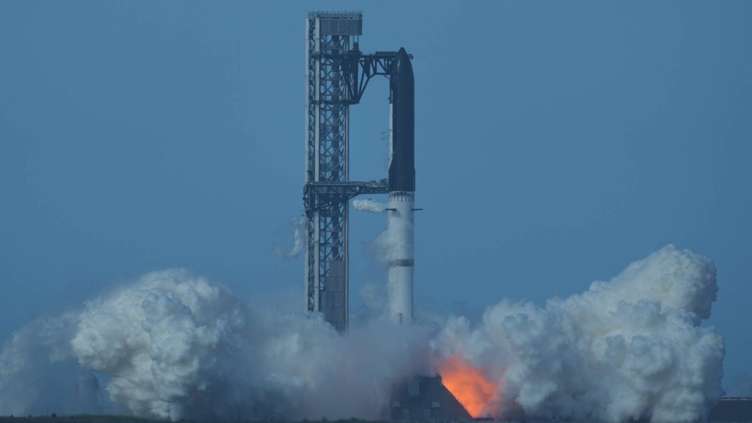 SpaceX Starship Launch Aborted on the Pad at the Last Moment SpaceX Starship Launch Aborted on the Pad at the Last Moment