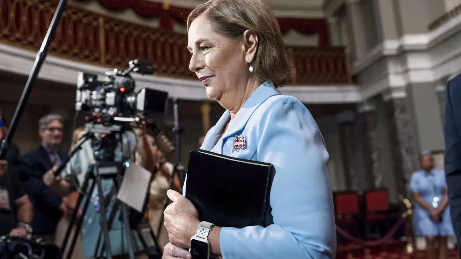 Lindsey Graham’s Sister Backed by Trump as Washington Experience Questioned Lindsey Graham’s Sister Backed by Trump as Washington Experience Questioned