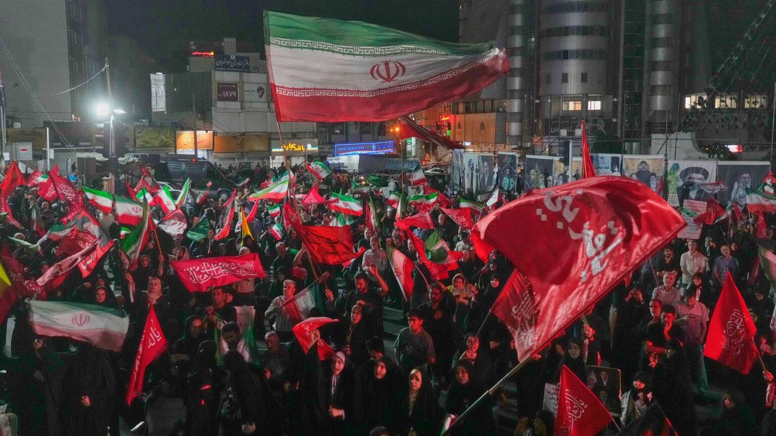2 US Service Members Dead, 1 Missing After Iranian Drone, Missile Attacks 2 US Service Members Dead, 1 Missing After Iranian Drone, Missile Attacks