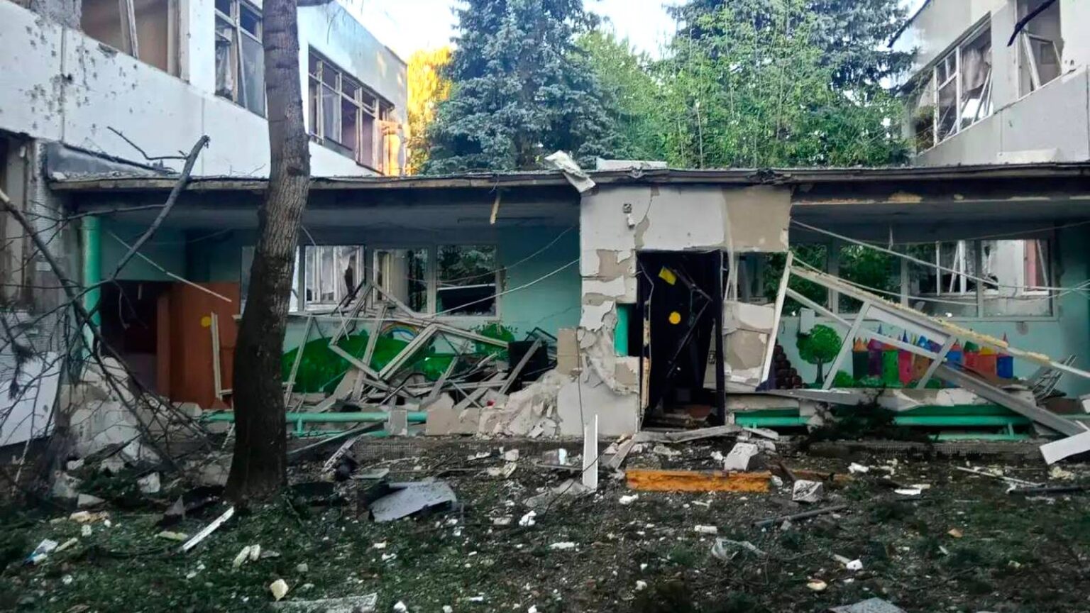 Ukrainian Drones Hit Warehouses and Other Sites Across Russia, Killing 9 and Wounding Over 80 Ukrainian Drones Hit Warehouses and Other Sites Across Russia, Killing 9 and Wounding Over 80
