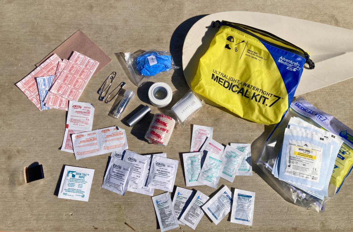 Adventure Medical Kits Ultralight/Watertight .7 open