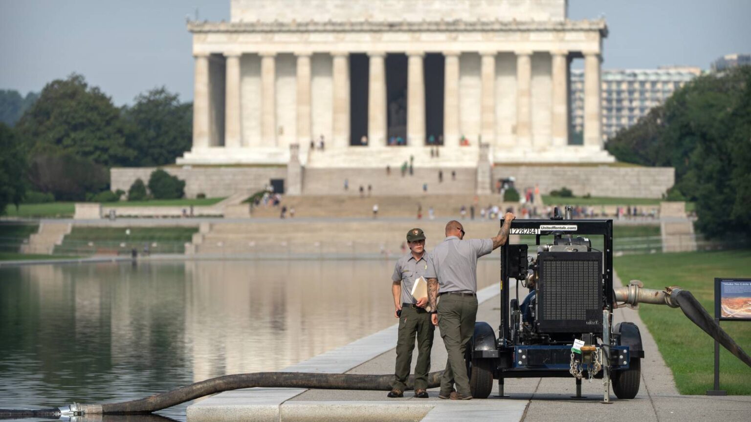 Crews Are Draining the Lincoln Memorial Reflecting Pool Again as Part of Trump’s Troubled Revamp