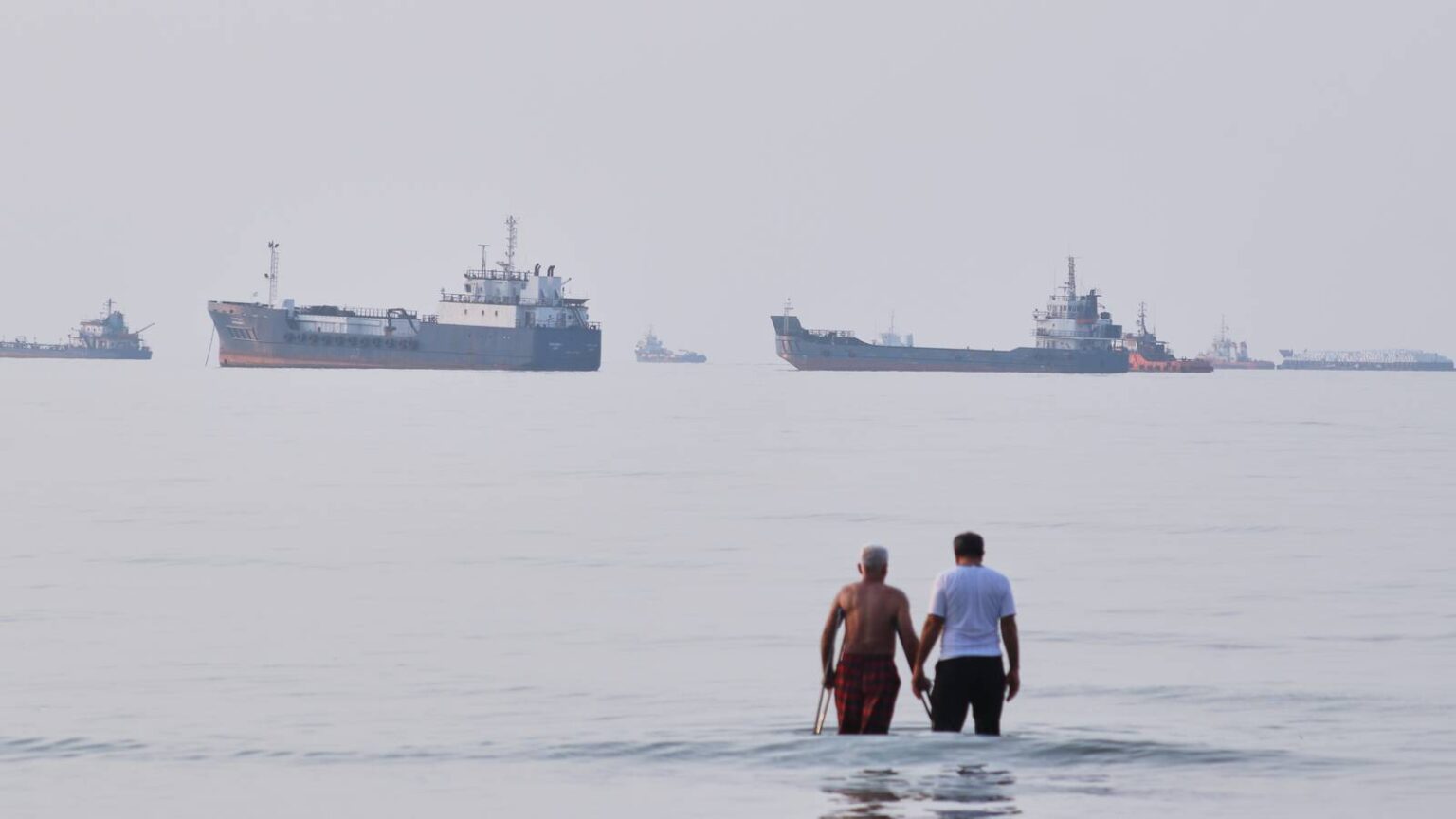 3 Islands Help Control Access to the Strait of Hormuz. They’re in the Crosshairs of the Iran War