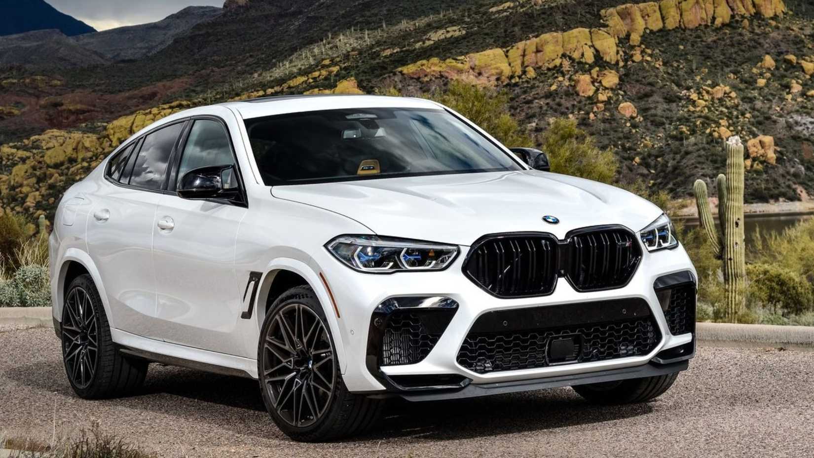 2020 BMW X6 M Competition front quarter