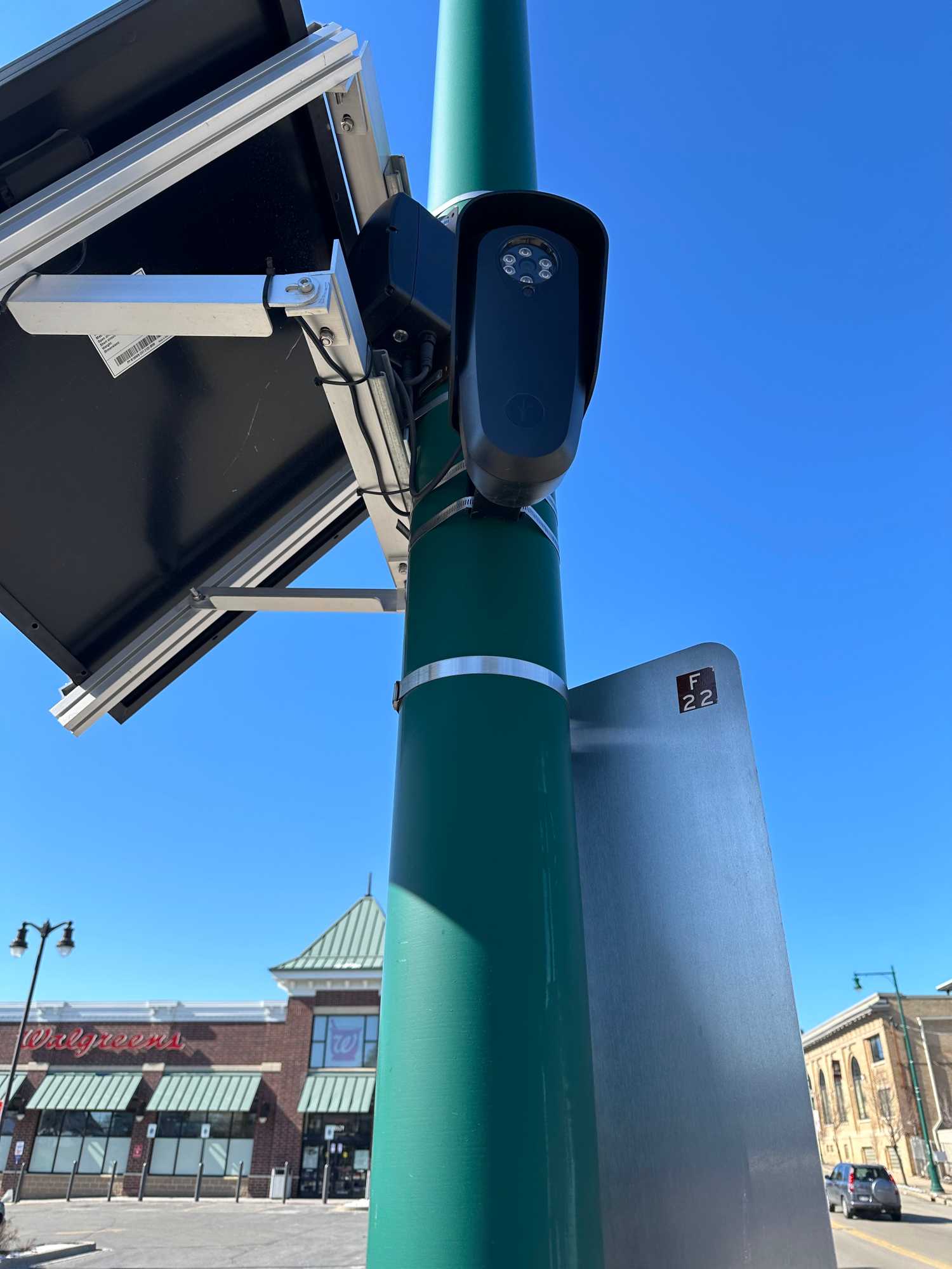 Flock_Safety_camera_closeup