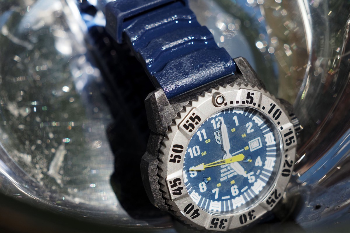 luminox mil-spec in bowl