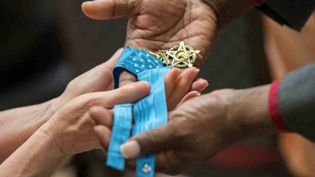 8 Special Benefits Medal of Honor Recipients Get for Their Exceptional Service 8 Special Benefits Medal of Honor Recipients Get for Their Exceptional Service