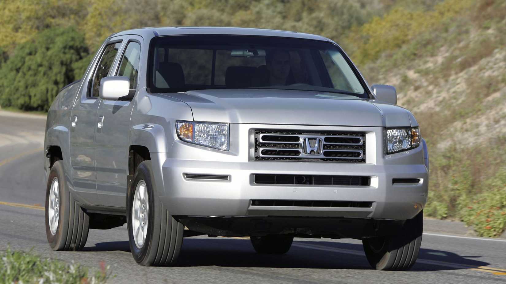 2006 - 2008 Honda Ridgeline - Front 3/4 angle