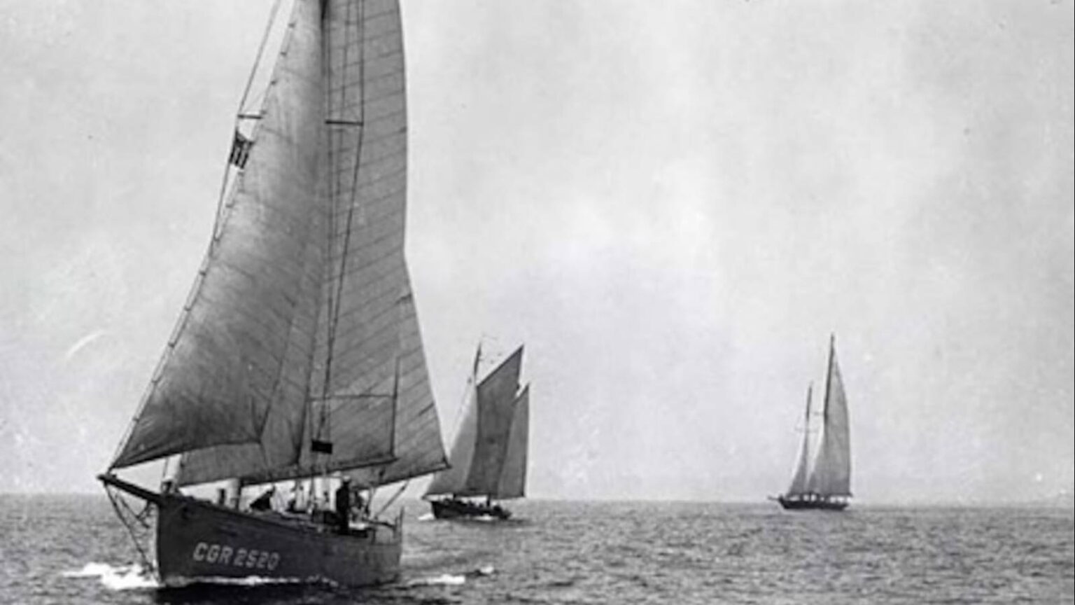 Weekend Sailors and Ex-Rumrunners Hunted Nazi U-Boats Off the East Coast of the US Weekend Sailors and Ex-Rumrunners Hunted Nazi U-Boats Off the East Coast of the US