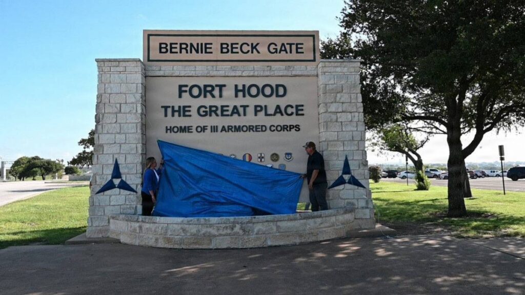 Two Pilots Dead After ‘Violent’ Apache Helicopter Crash Outside Fort Hood Two Pilots Dead After ‘Violent’ Apache Helicopter Crash Outside Fort Hood