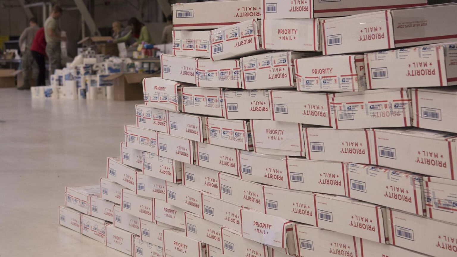 How to Get Free Supplies to Ship Military Care Packages