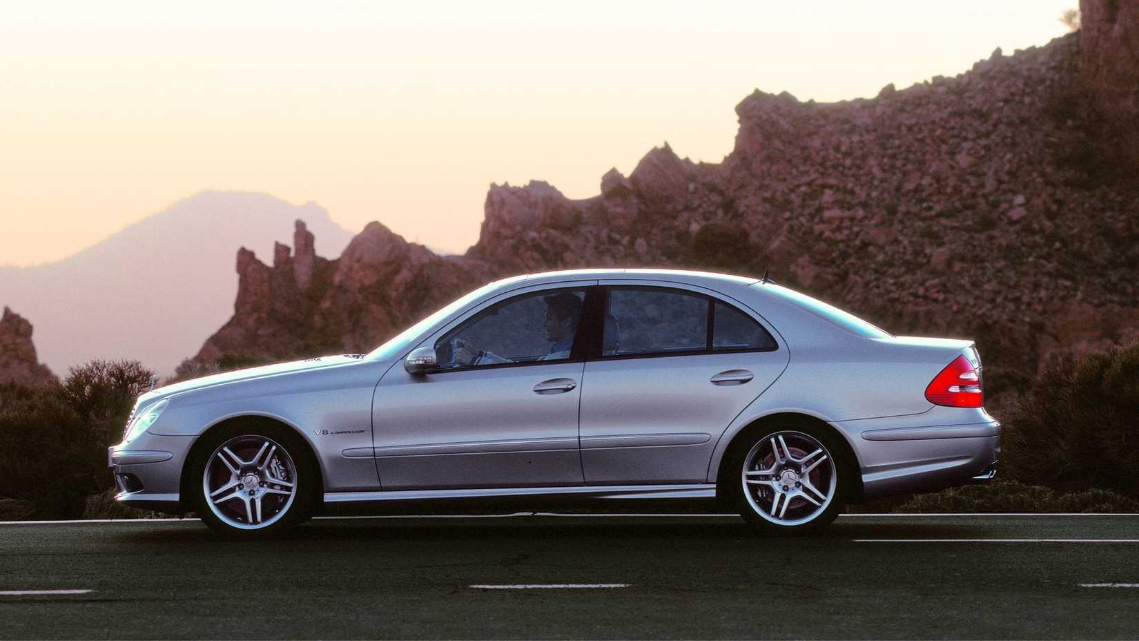 2003-2006 Mercedes-AMG E55 Sedan Side