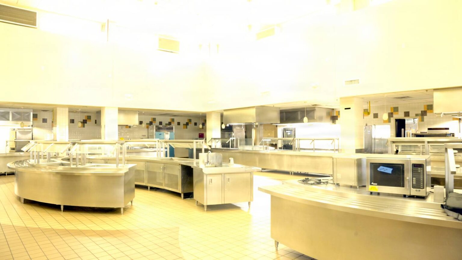Fort Hood Opens First Army Dining Hall to Sell Alcohol