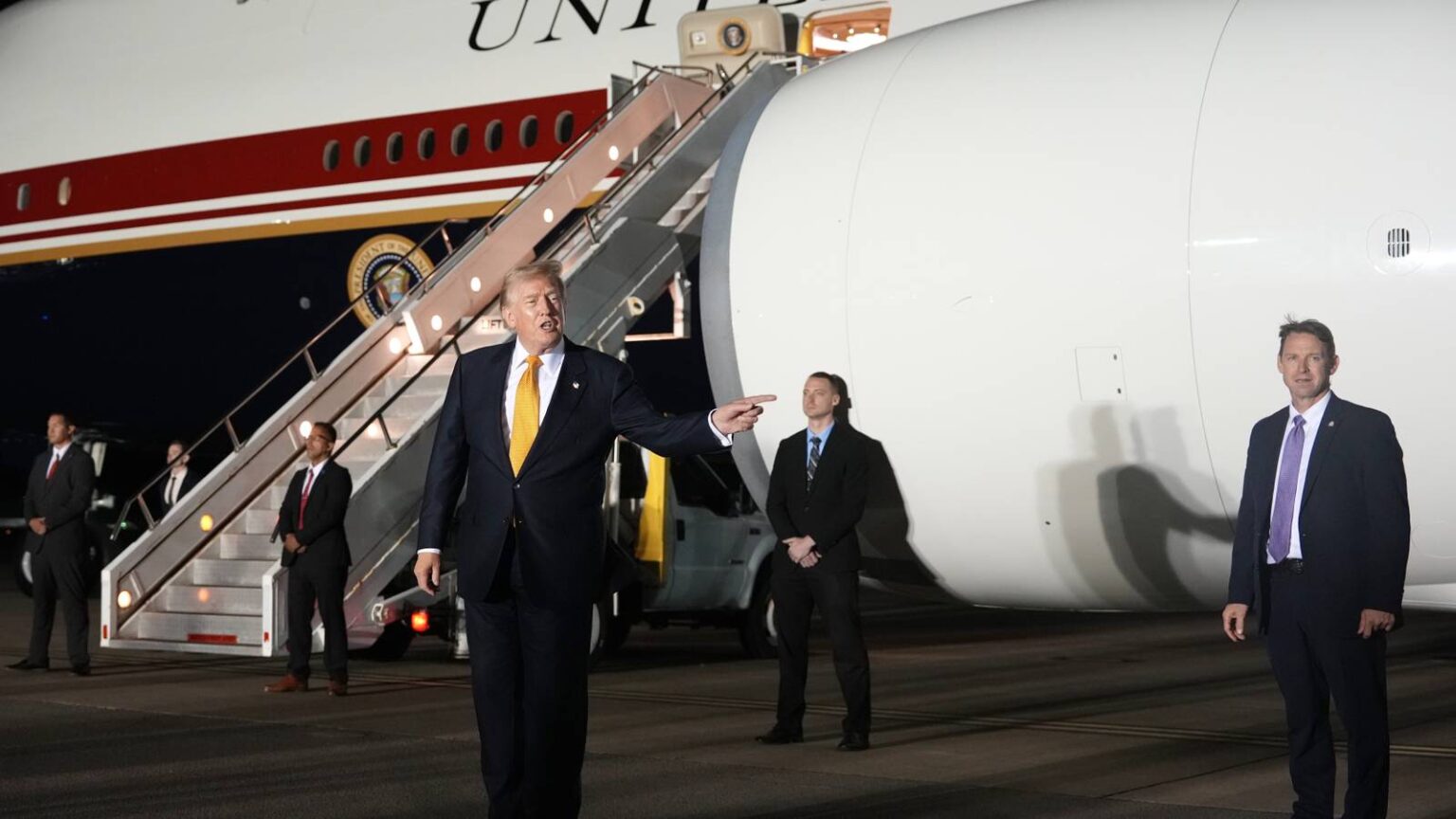 Trump Says Secret Service and the Military Wanted Him off Air Force One in Turkey Due to Threat Trump Says Secret Service and the Military Wanted Him off Air Force One in Turkey Due to Threat
