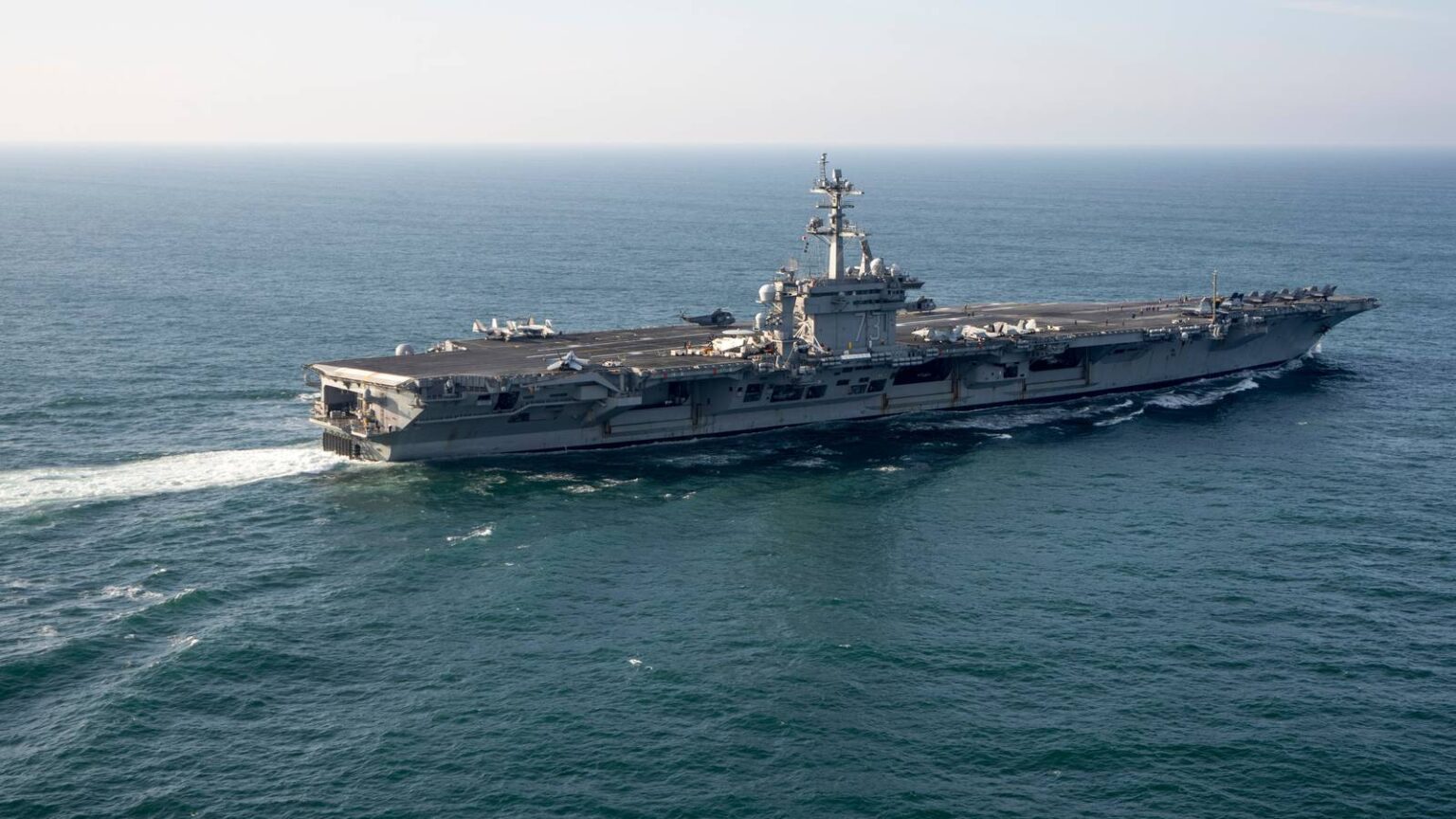 US Aircraft Carrier Arrives in Middle East, Relieving Long-Deployed USS Lincoln US Aircraft Carrier Arrives in Middle East, Relieving Long-Deployed USS Lincoln