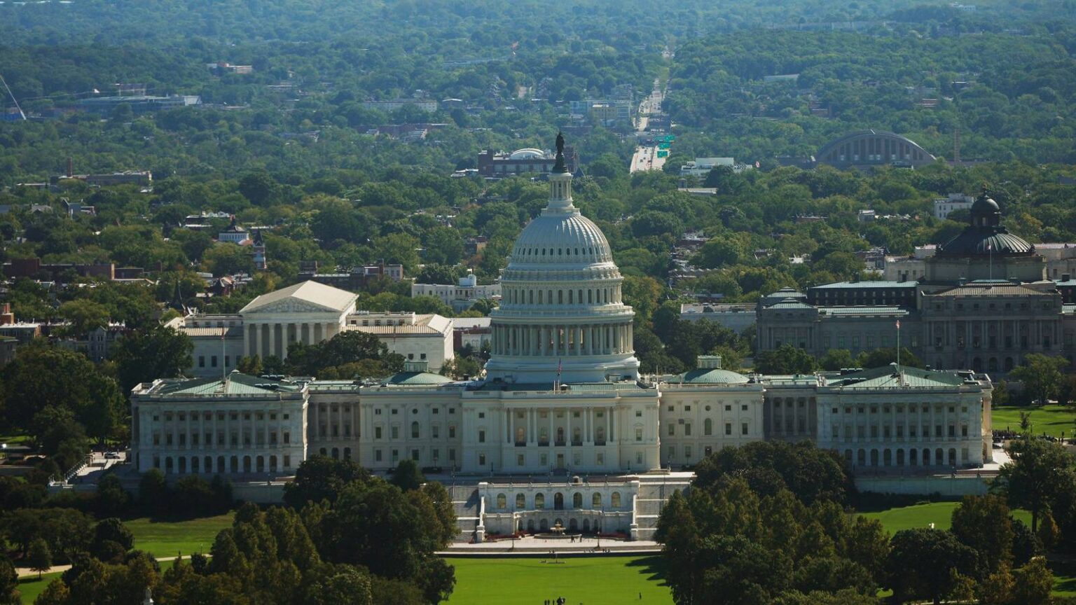 Senate to Vote on Resolution to Halt the Iran War as Gas Prices Upend Midterms
