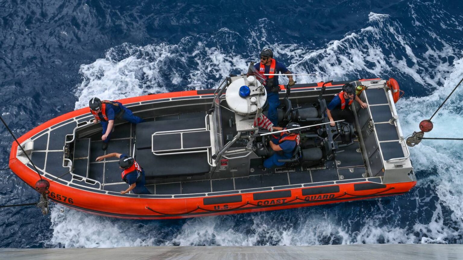 Coast Guard Medevacs Mariner at Sea With ‘Severe Infection’ to Puerto Rico Hospital Coast Guard Medevacs Mariner at Sea With ‘Severe Infection’ to Puerto Rico Hospital