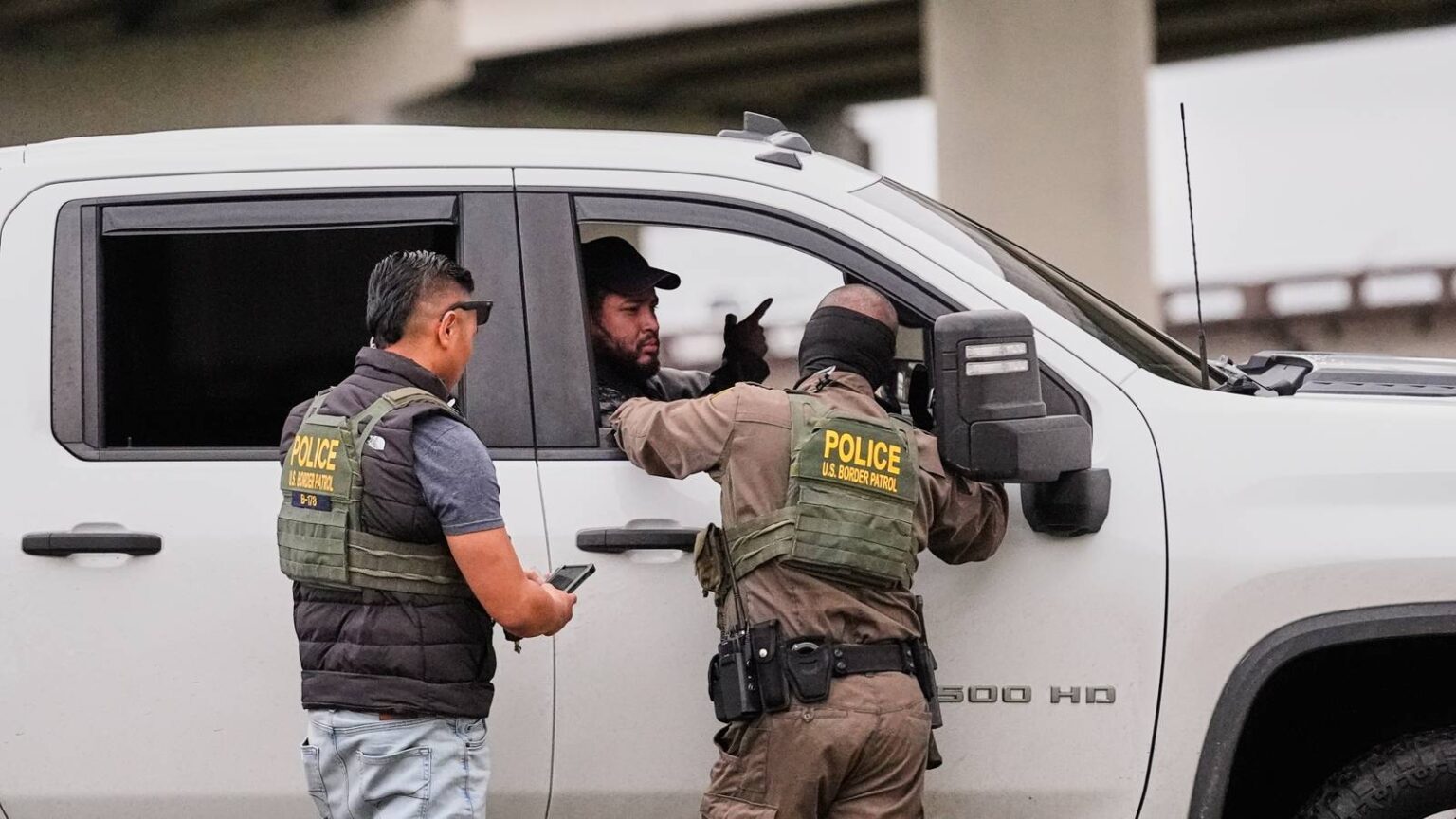 DHS Program Analyzes Americans’ Finances to Flag Drivers for Traffic Stops: Report
