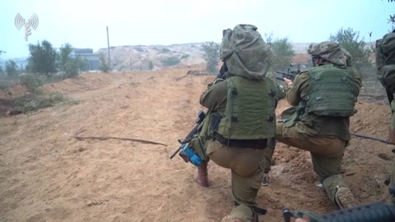 Israel Pushes Deeper Into Gaza in War With Hamas