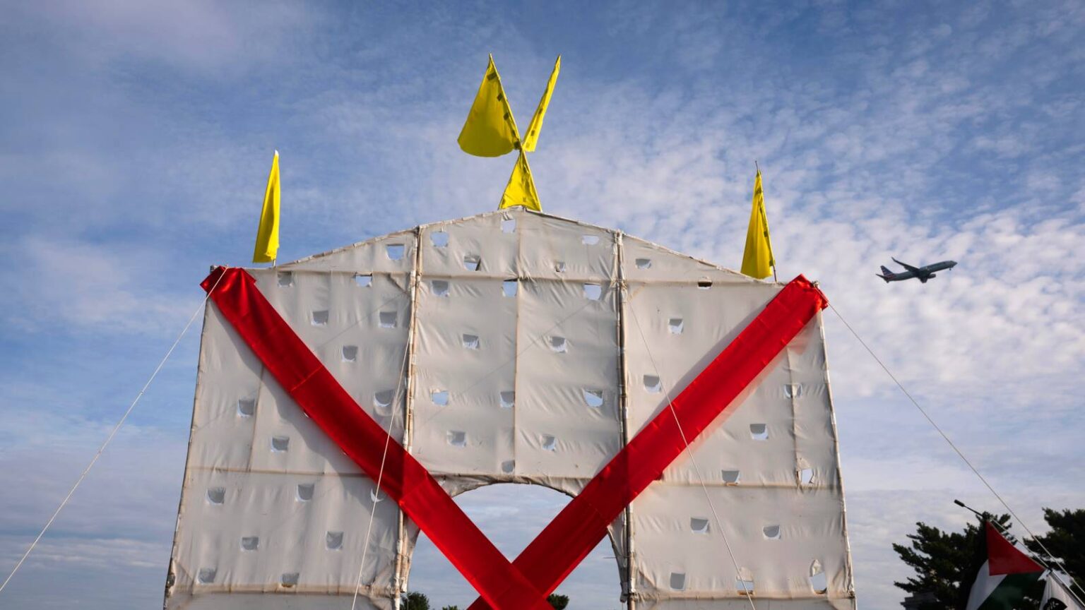 Trump’s Memorial Arch Faces a New Lawsuit From Arlington County, Virginia Trump’s Memorial Arch Faces a New Lawsuit From Arlington County, Virginia
