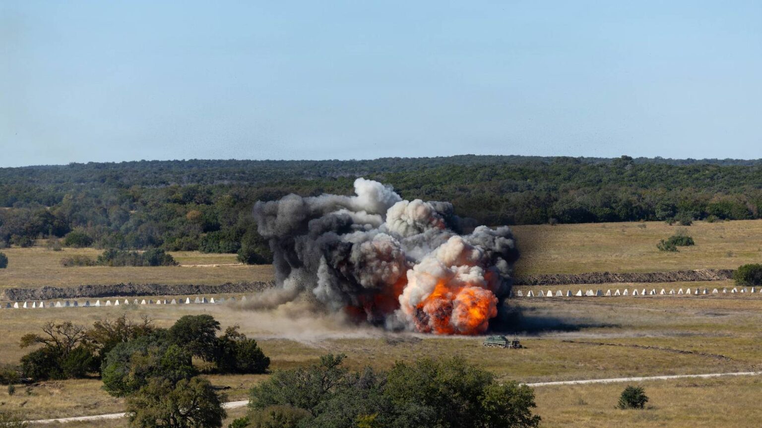 US Army Tests Robots that Hunt Enemy Targets: ‘We Showed What’s Possible’ US Army Tests Robots that Hunt Enemy Targets: ‘We Showed What’s Possible’