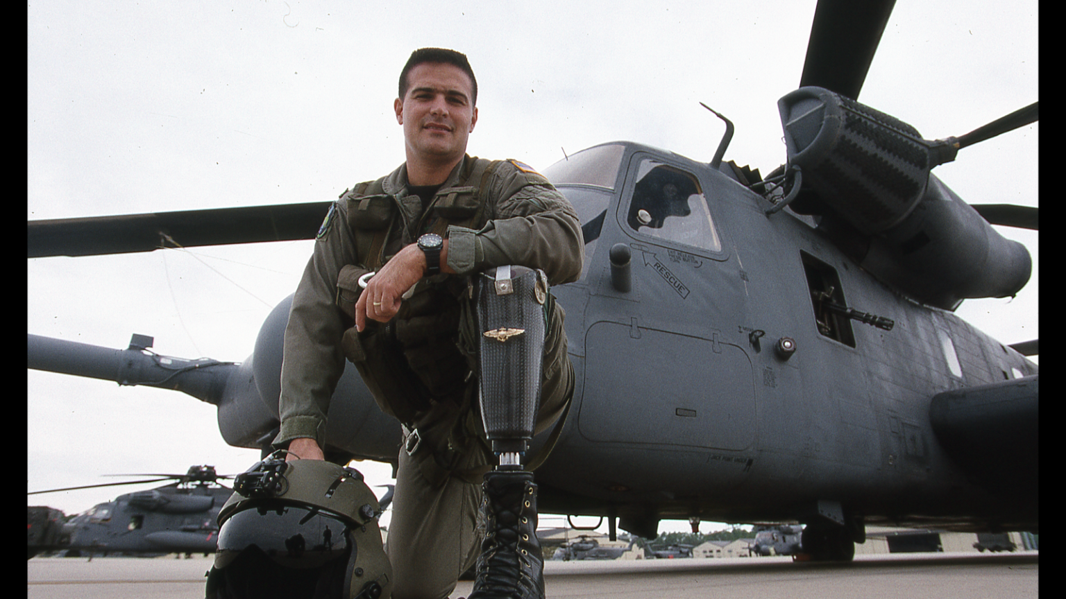 John Alvarez Returned to Military Flying 361 Days After Losing Leg John Alvarez Returned to Military Flying 361 Days After Losing Leg